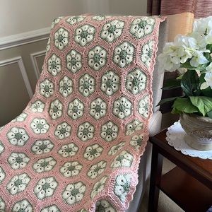 Crochet granny squares blanket